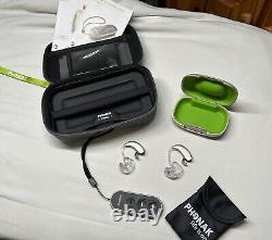 Pair (2) Phonak Naida M-SP Hearing Aids With Remote Control. Tested