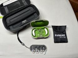 Pair (2) Phonak Naida M-SP Hearing Aids With Remote Control. Tested