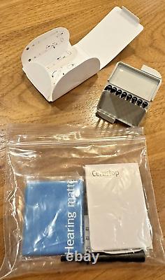 Unitron T Moxi Fit 500 Hearing Aids, Case, Batteries, Manual & Wax Guards New