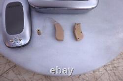 Zounds IMPREZO 20 BTE Hearing System 2 Hearing Aids Charger Remote One Damaged