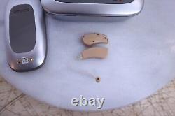 Zounds IMPREZO 20 BTE Hearing System 2 Hearing Aids Charger Remote One Damaged